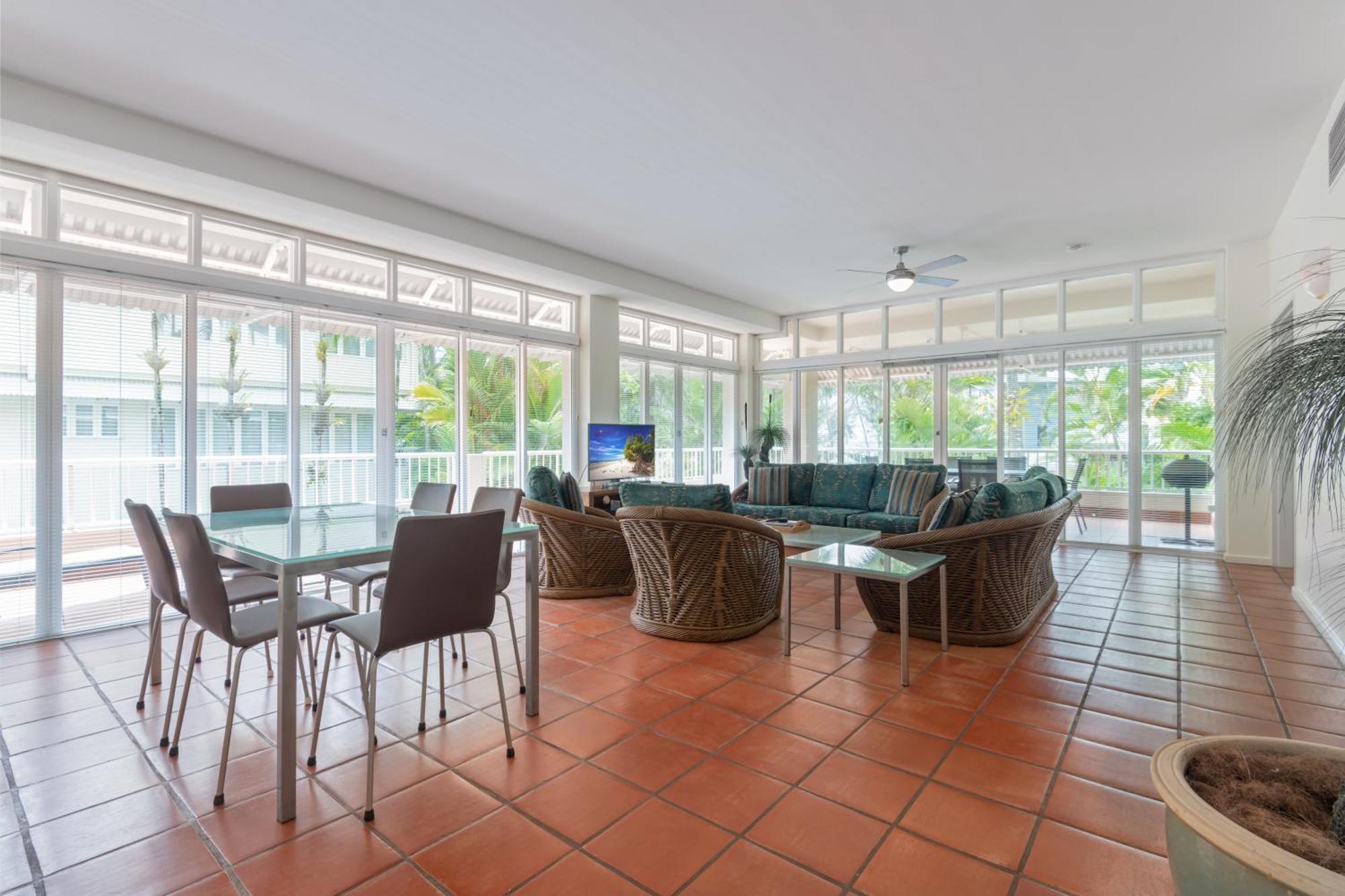 Balboa Apartments Port Douglas Exterior photo