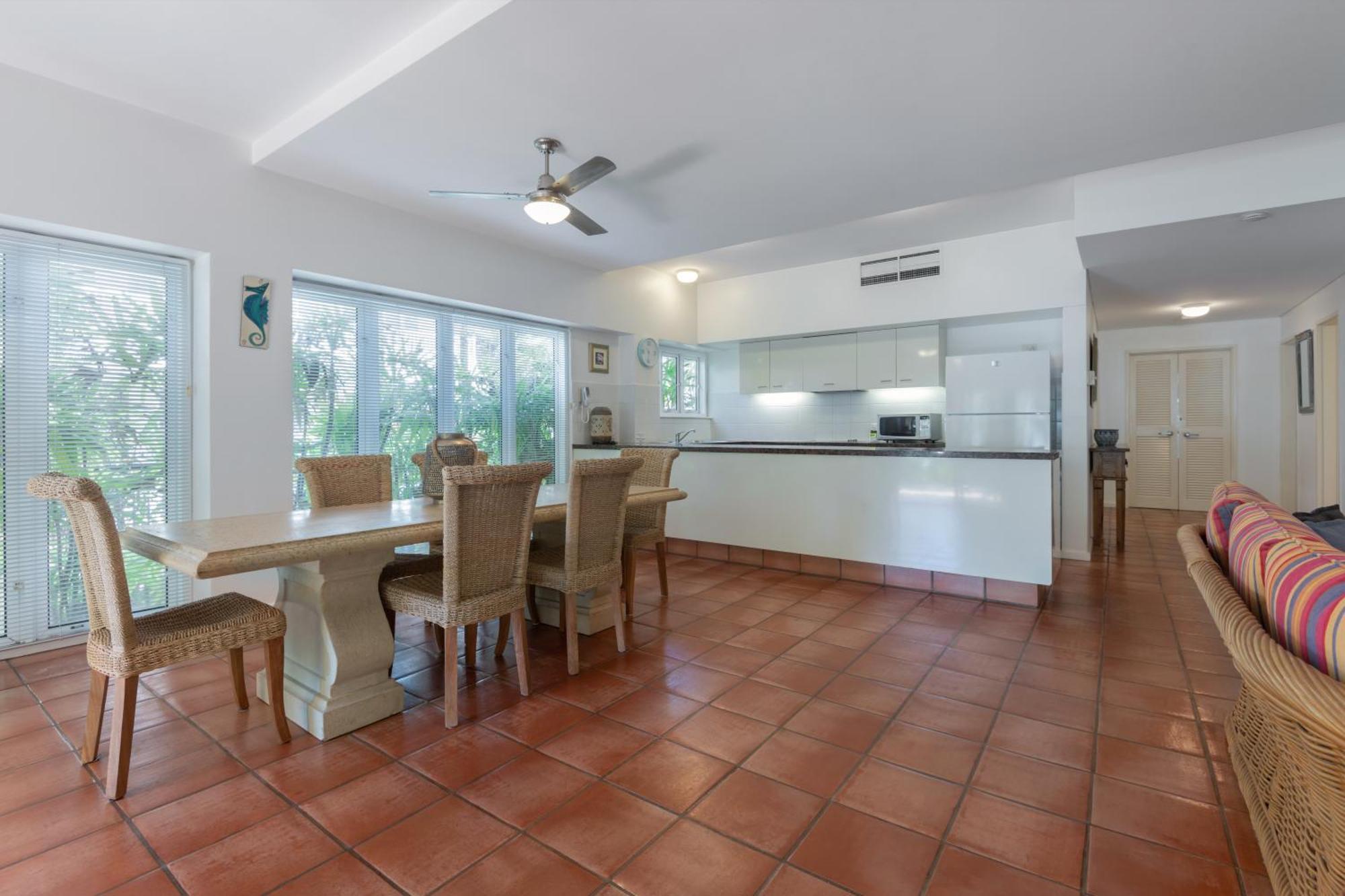 Balboa Apartments Port Douglas Exterior photo
