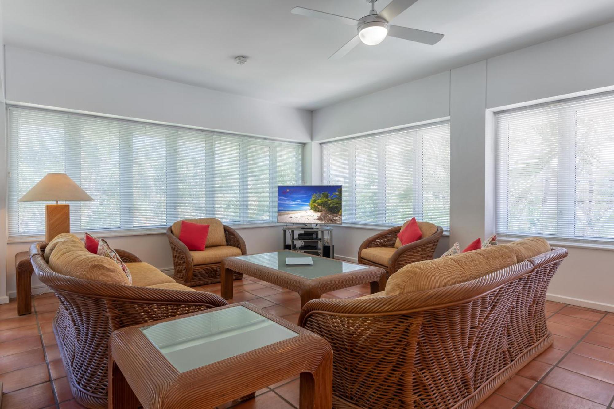 Balboa Apartments Port Douglas Exterior photo