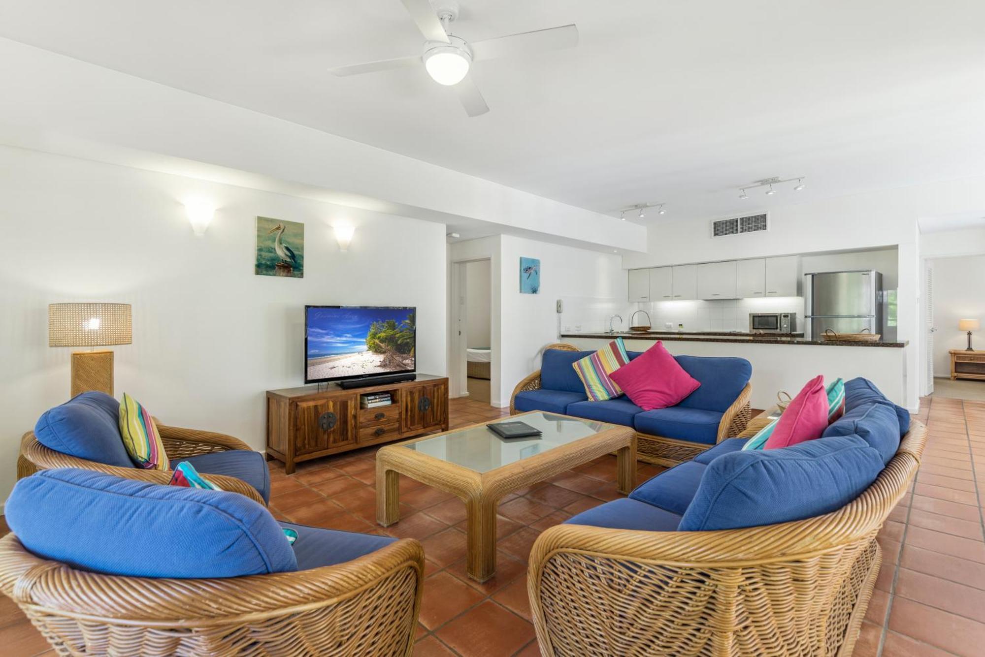 Balboa Apartments Port Douglas Exterior photo